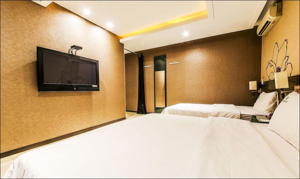 Nice Hotel Uijeongbu Exterior foto